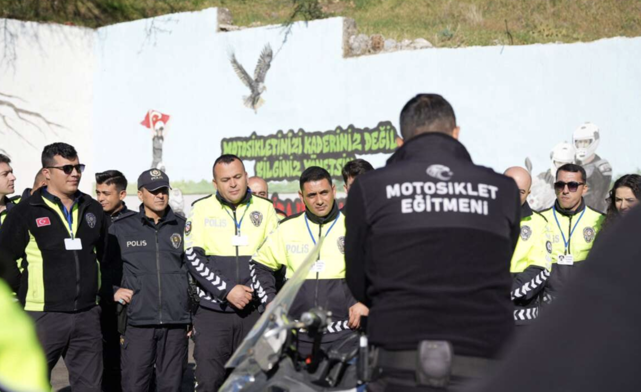 Muğla’da Motosikletli Trafik Polisi (Şahin) Eğitimi Tamamlandı 14